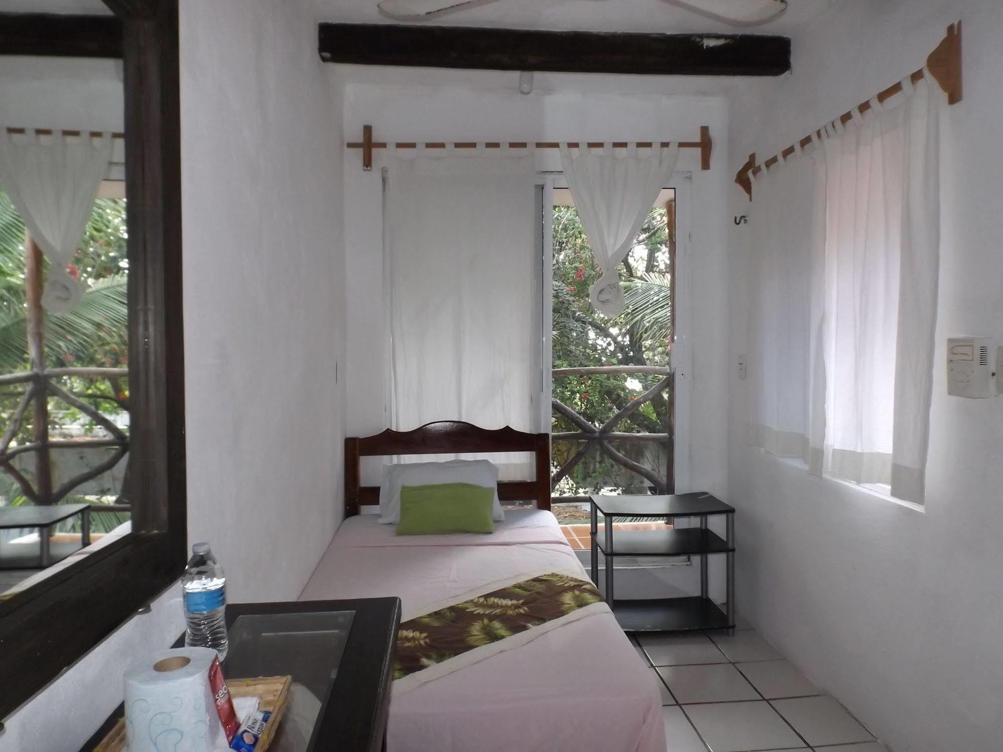 Nido Del Quetzal Hotel Bacalar Buitenkant foto